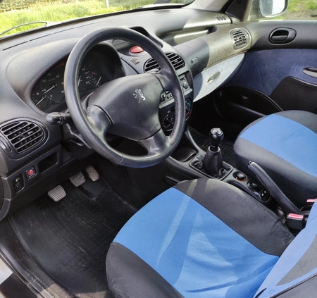 Peugeot 206 cena 3800 przebieg: 222712, rok produkcji 2002 z Chocz małe 67